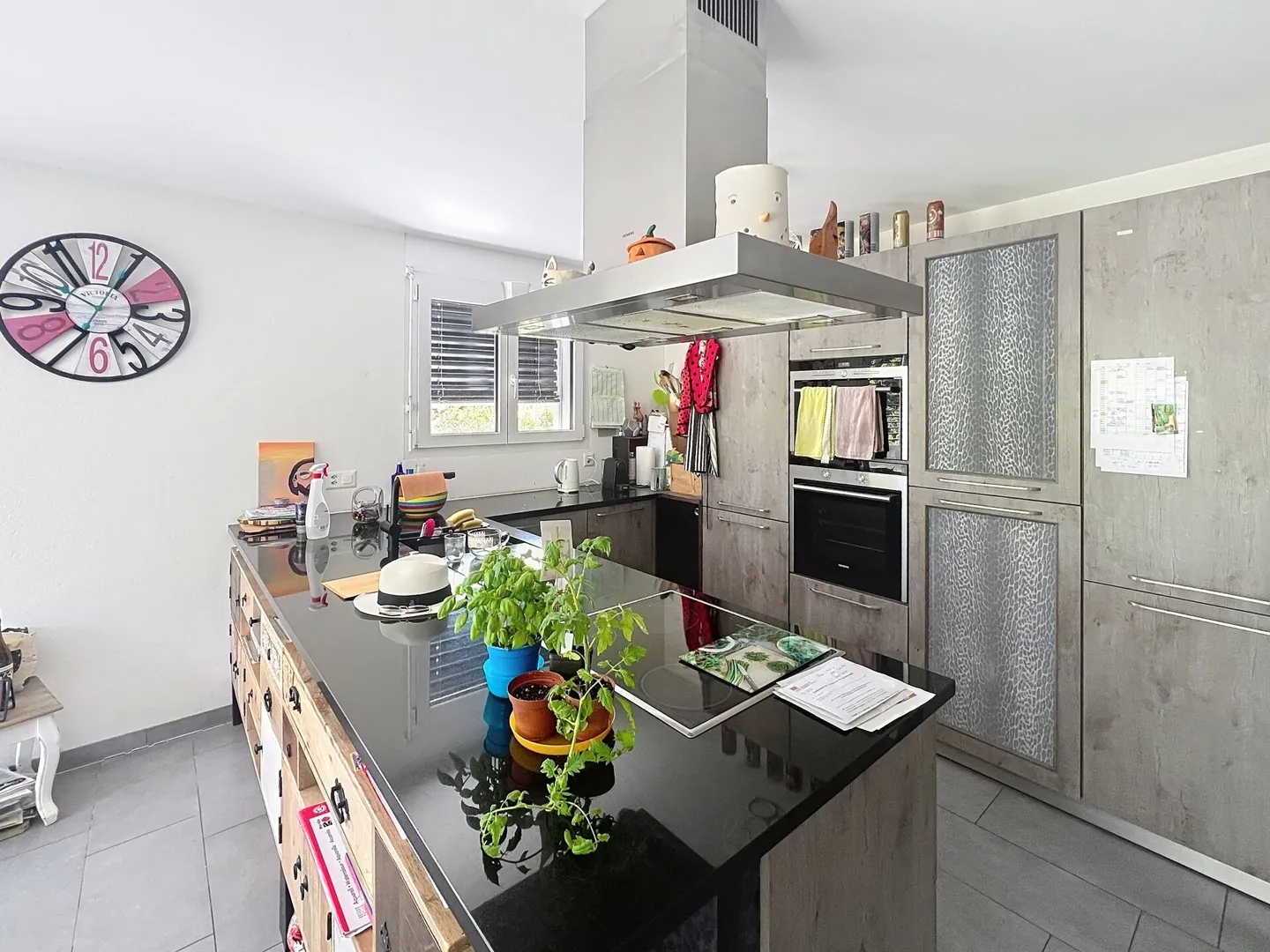 Twin Villa - Photo 4 of 9