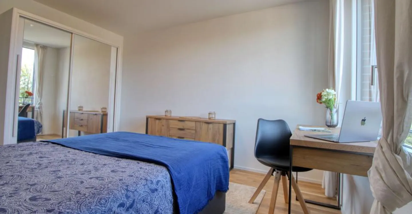 Spacious Coliving Apartment in Crissier with private Bathroom - Photo 10 of 15