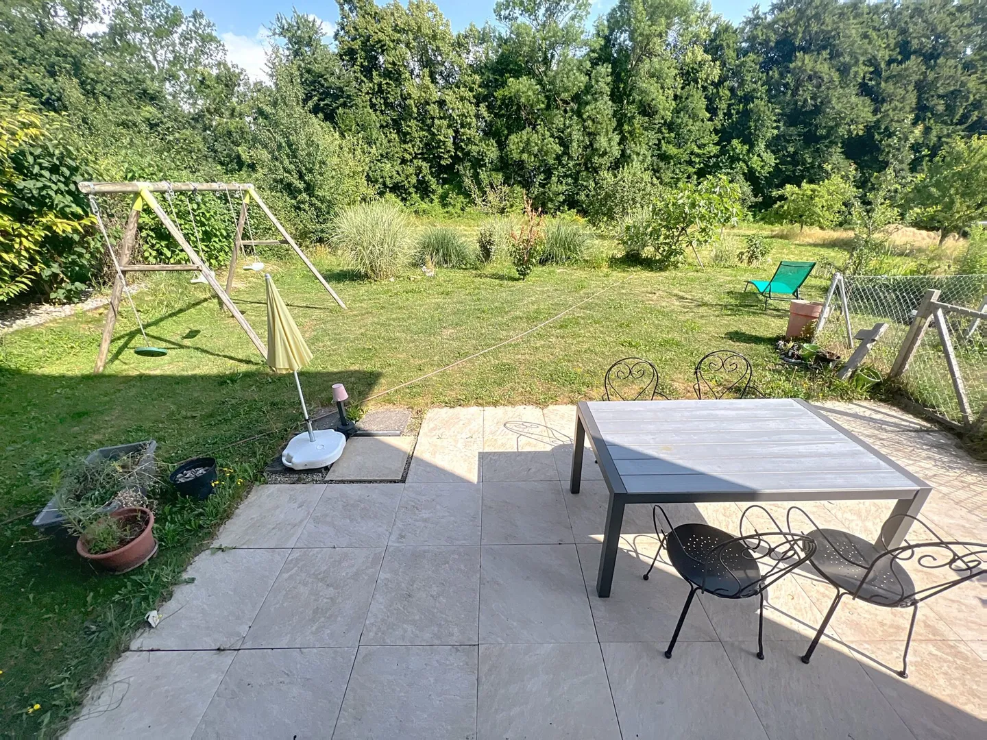 Twin Villa - Photo 8 of 9