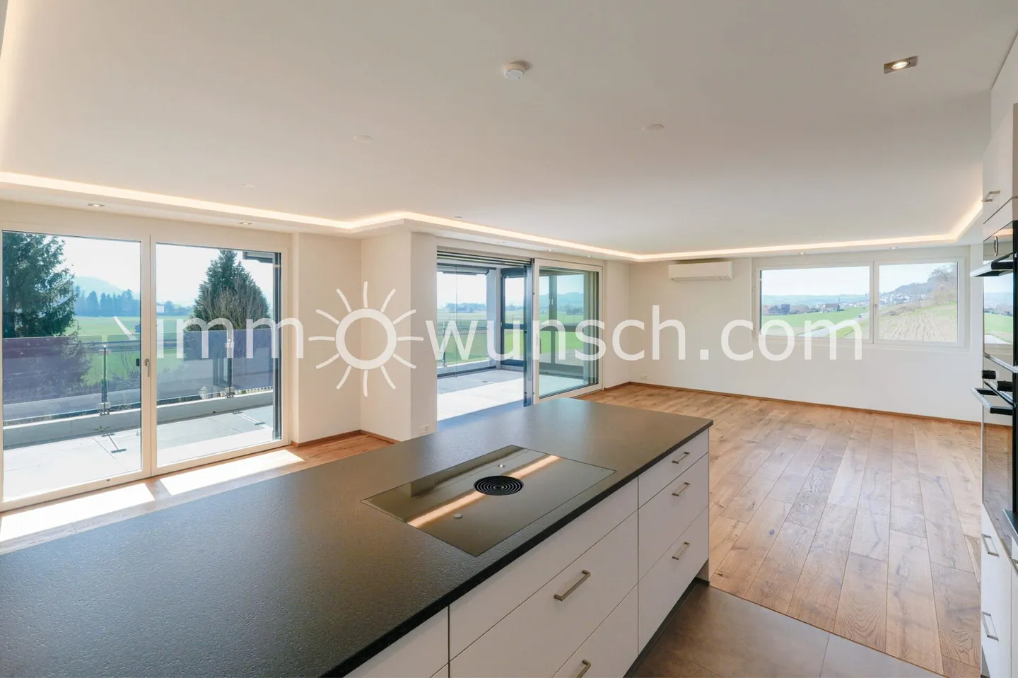 Appartement moderne 3½ pièces avec vue - Photo 3 sur 11
