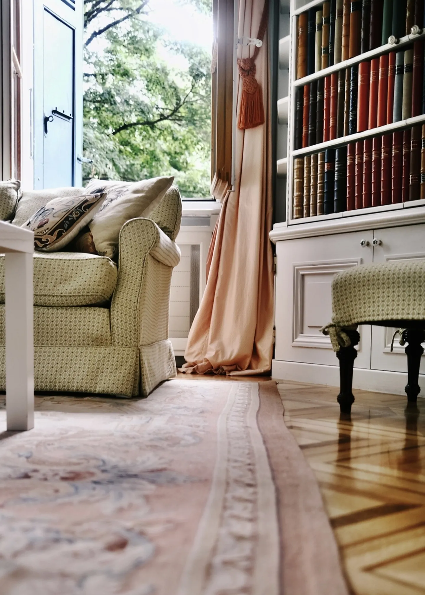 Comfortable Shared Living Space - Photo 6 of 13