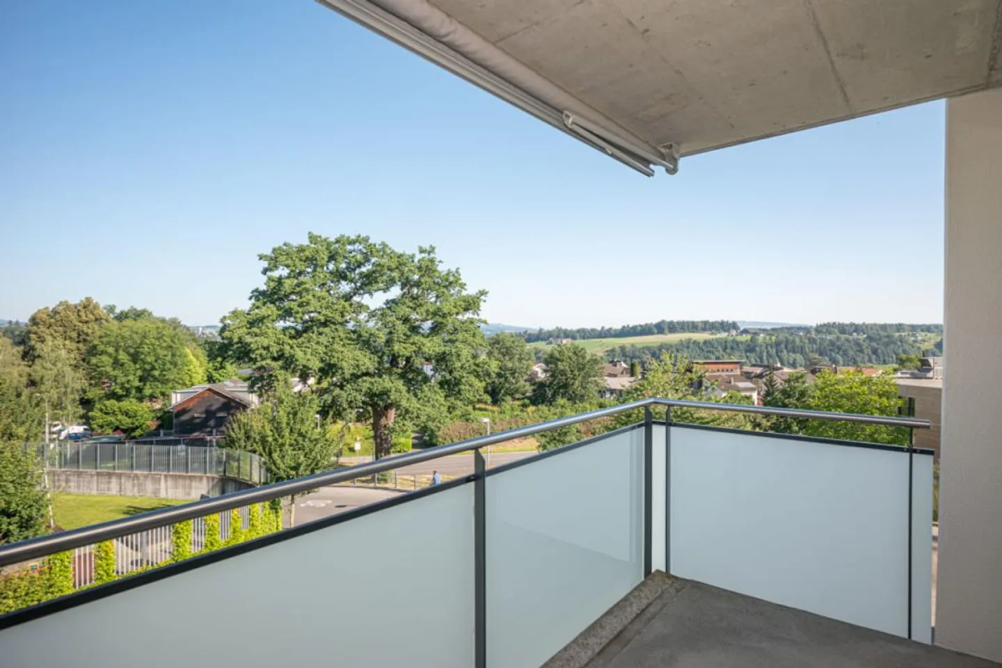 Central living close to nature - Photo 6 of 6