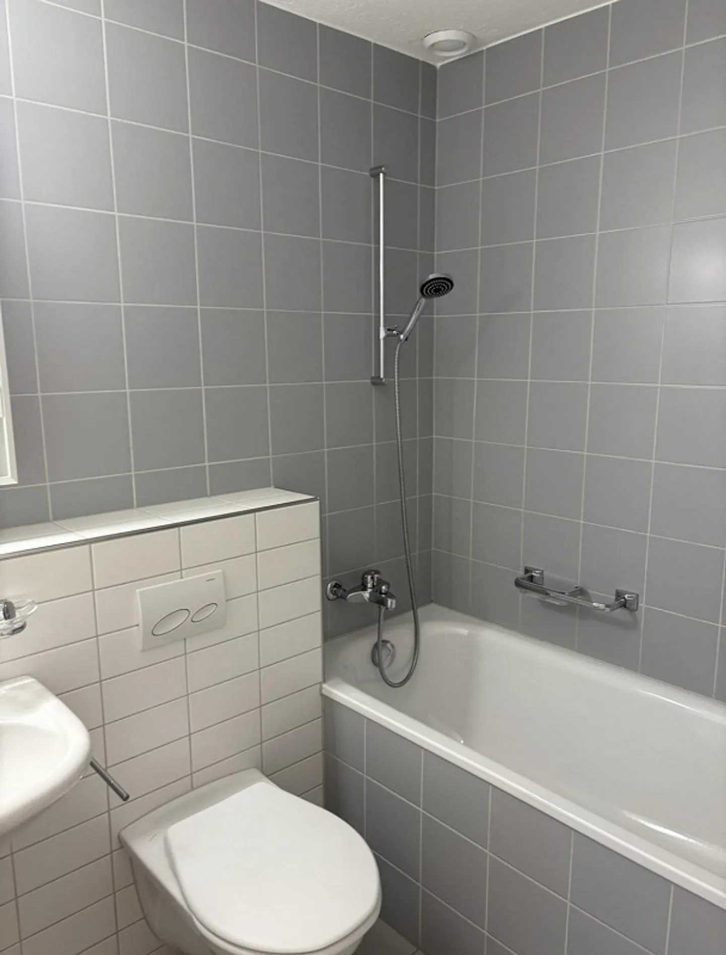 Appartamento singolo con grande balcone - Foto 10 di 10