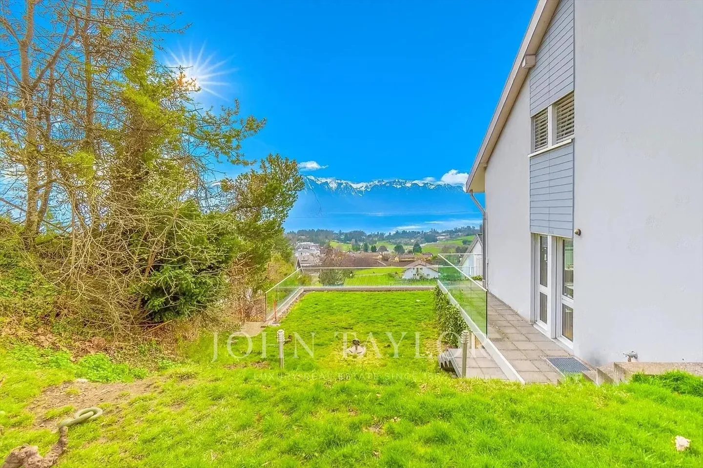 Magnifique villa jumelée avec vue sur lac et montagnes - Foto 10 di 10