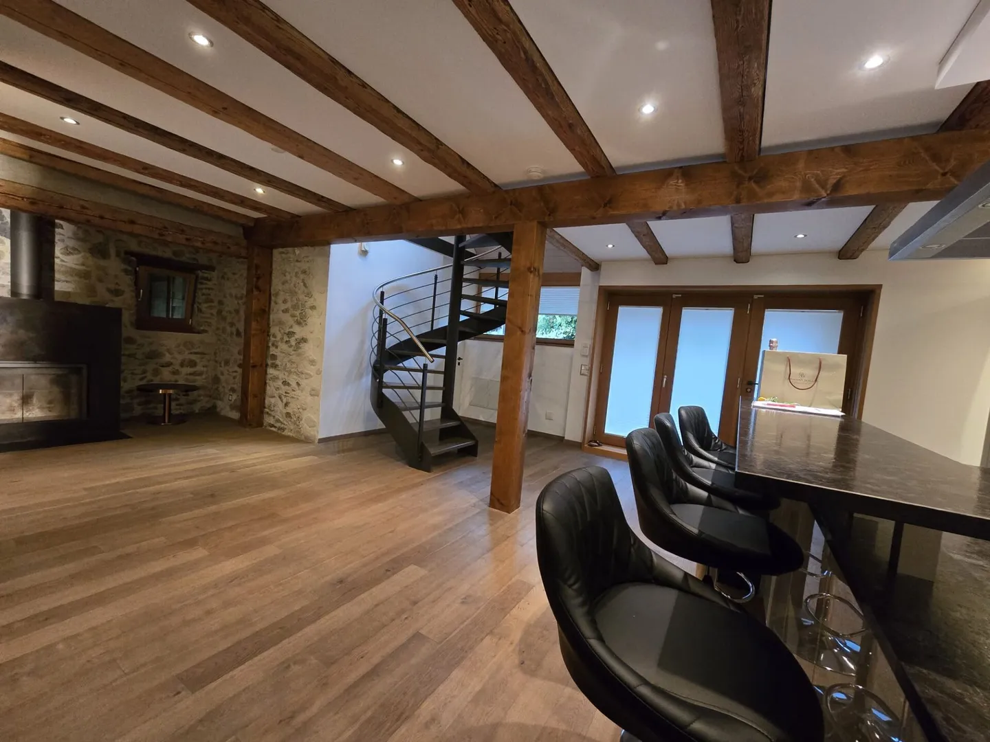 Charming and Characterful Detached House - Photo 10 of 30