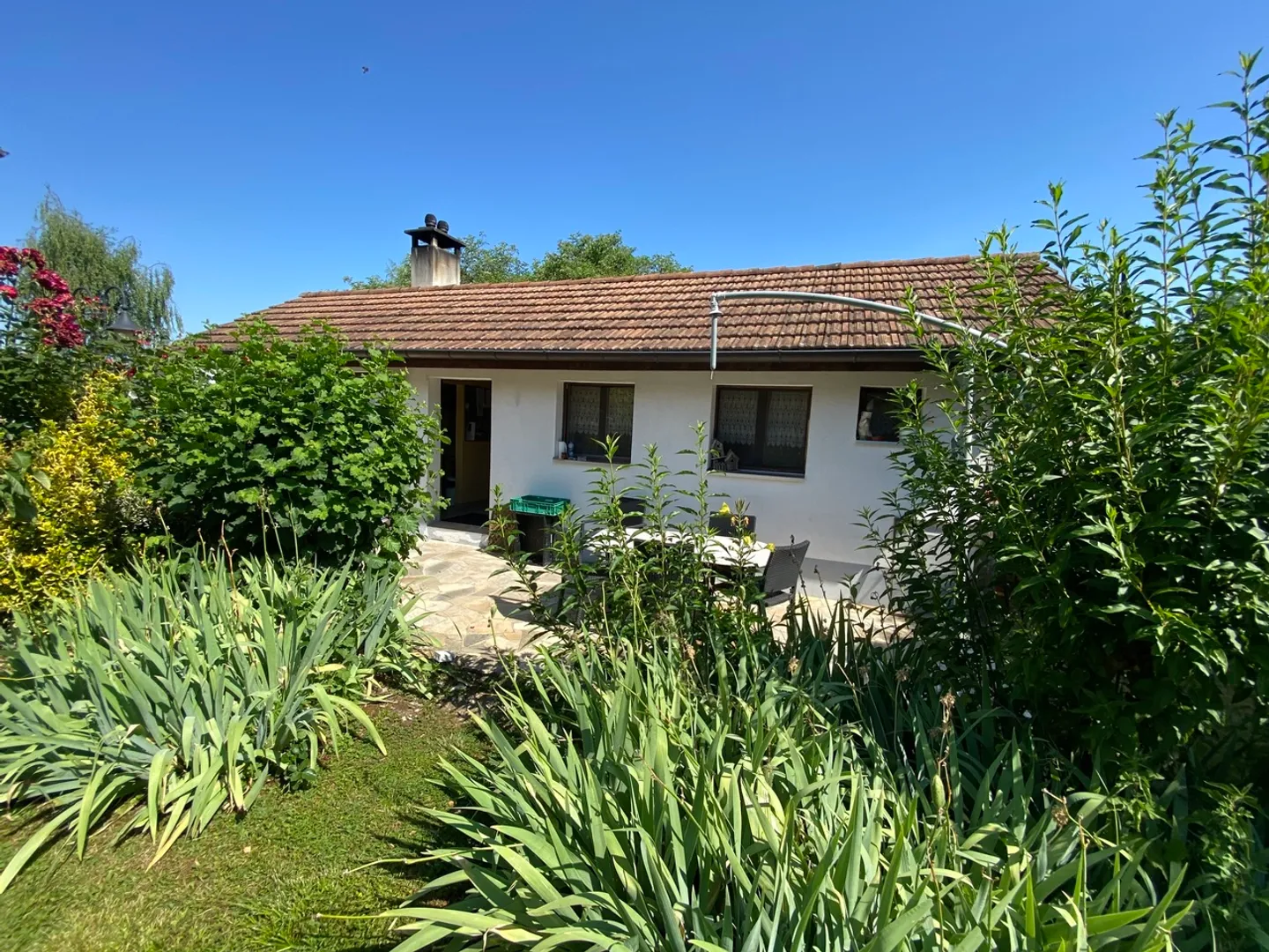 Casa familiare con un bellissimo appezzamento e un fienile con casa da giardino - Foto 41 di 47