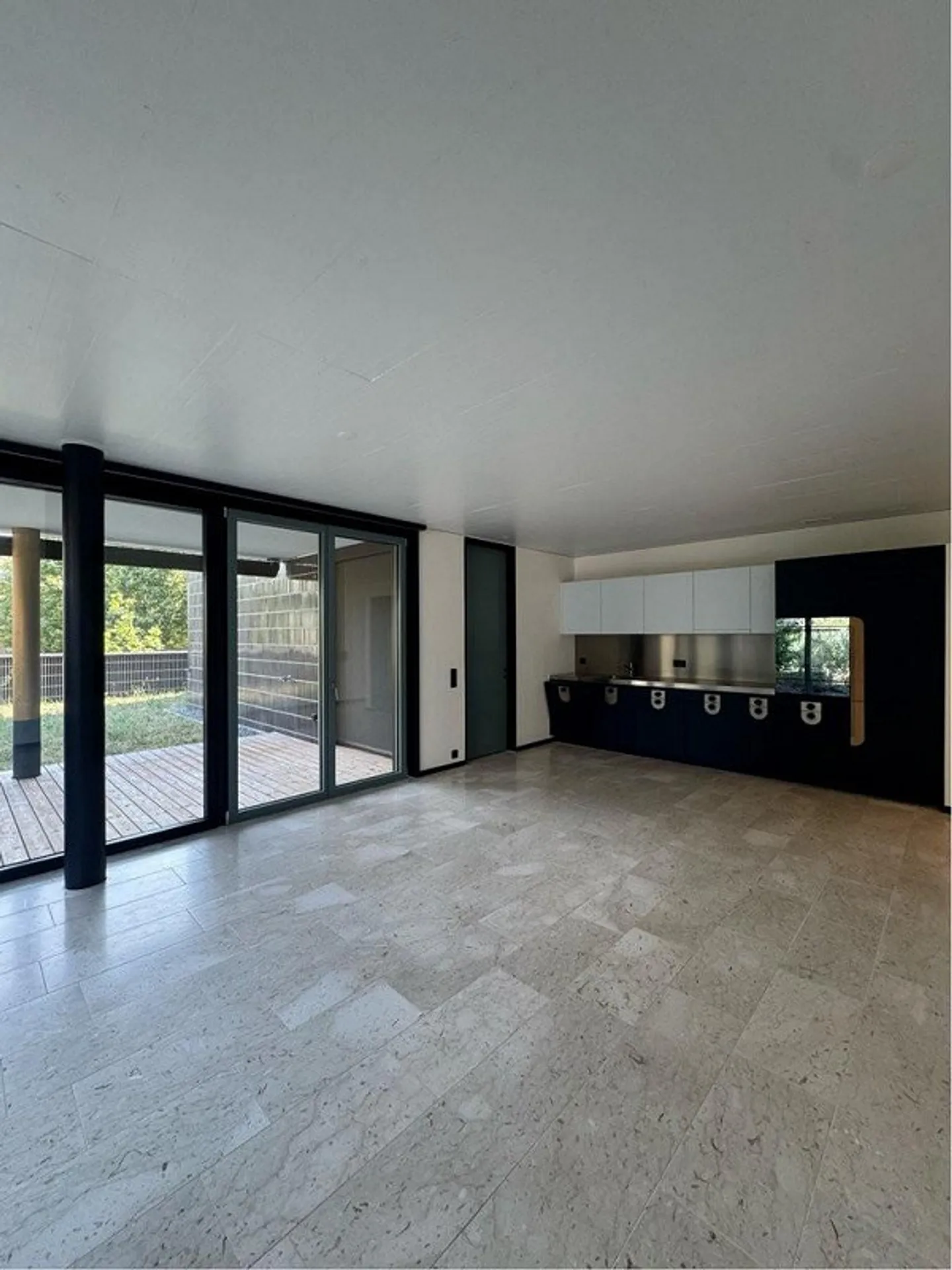 Appartement moderne de 2,5 pièces dans un emplacement attrayant à Kloten ! - Photo 4 sur 8