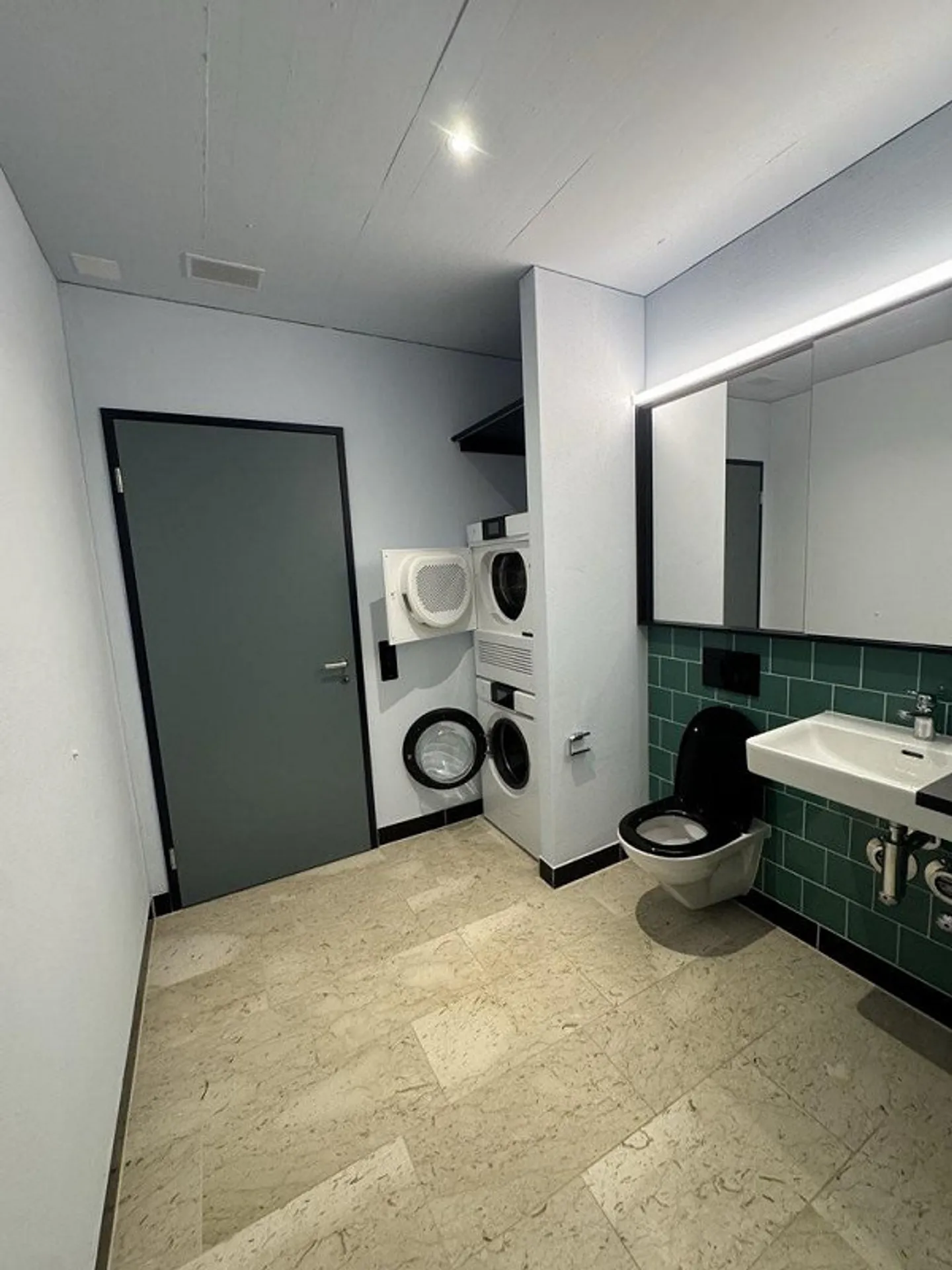 Appartement moderne de 2,5 pièces dans un emplacement attrayant à Kloten ! - Photo 7 sur 8