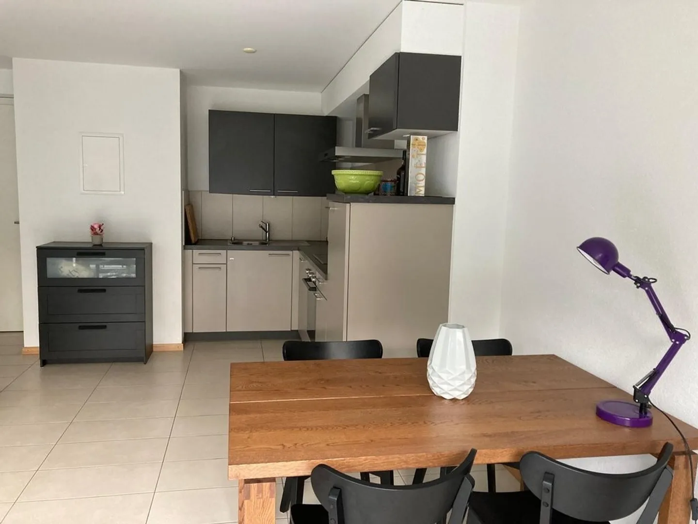 Joli 2.5 pièces à Vevey avec grand balcon - Photo 4 sur 7