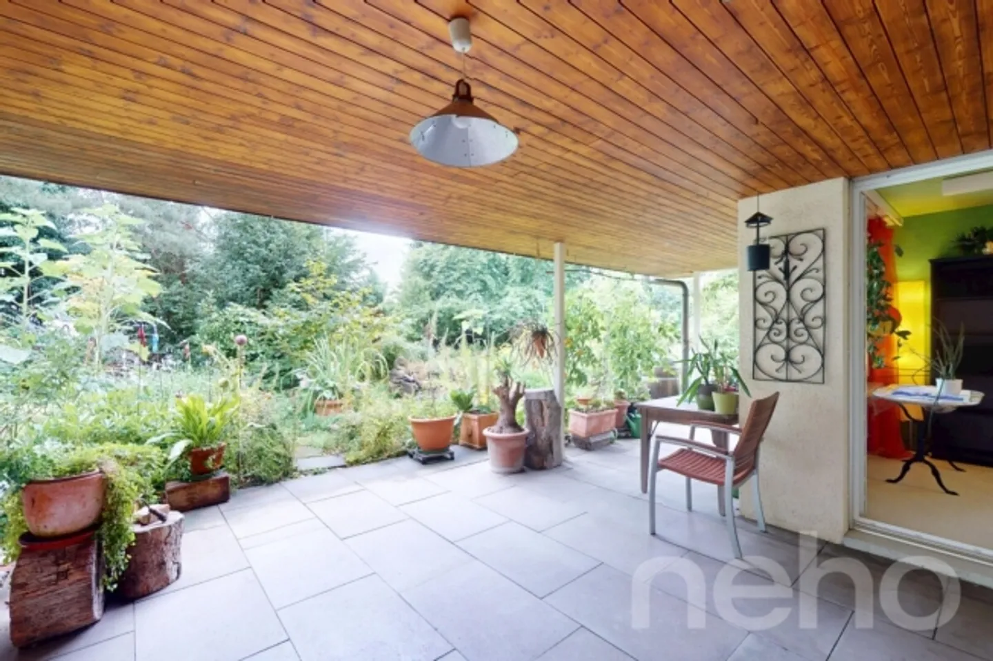 «5.5-Zimmer Einfamilienhaus mit 2024 m2 Gartenparadies und Gartenteich» - Foto 3 von 12