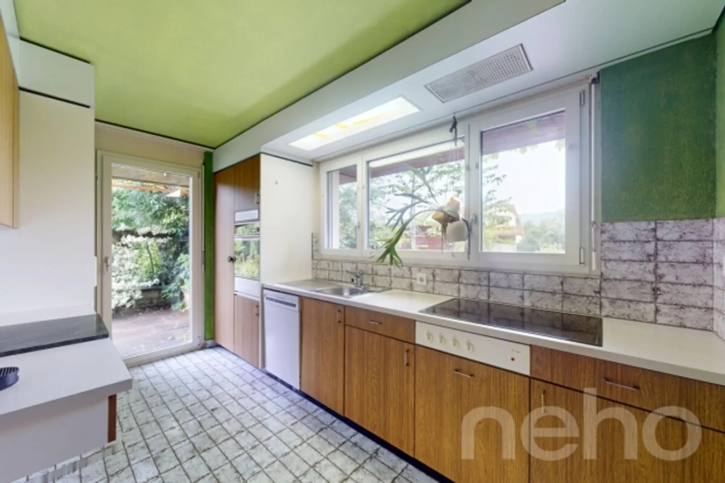 «5.5-Zimmer Einfamilienhaus mit 2024 m2 Gartenparadies und Gartenteich» - Foto 8 von 12