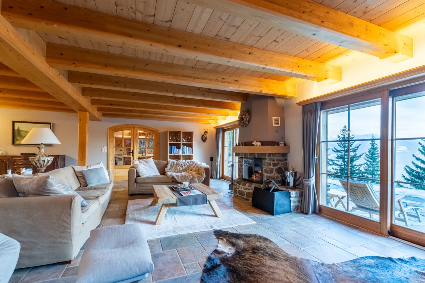 Exceptional chalet in the heart of nature - Photo 2 of 14