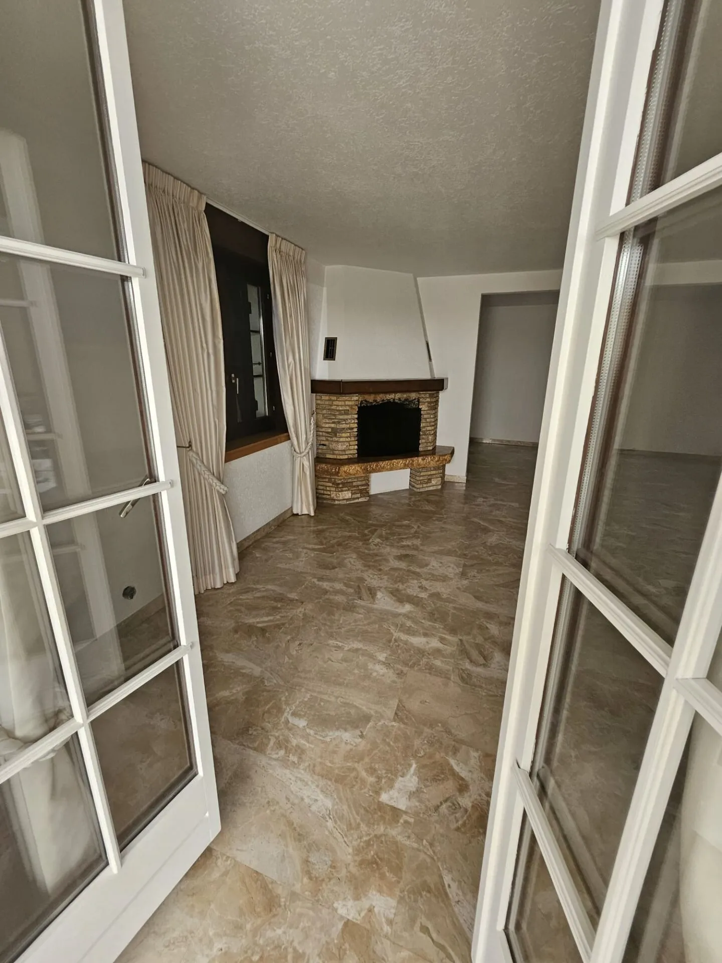 Magnifica casa di 4,5 stanze con giardino e grandi volumi - Foto 11 di 25