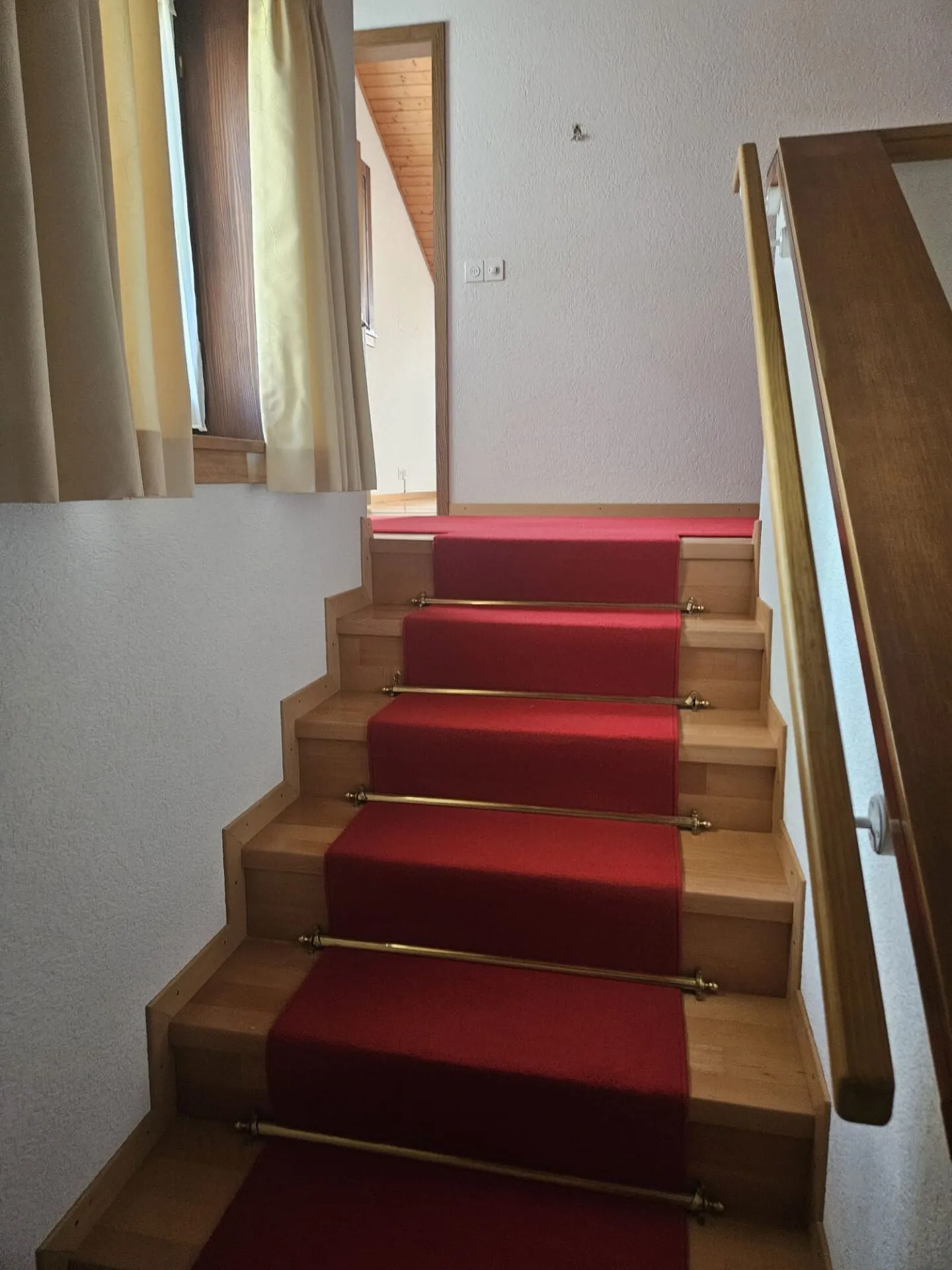 Magnifica casa di 4,5 stanze con giardino e grandi volumi - Foto 14 di 25