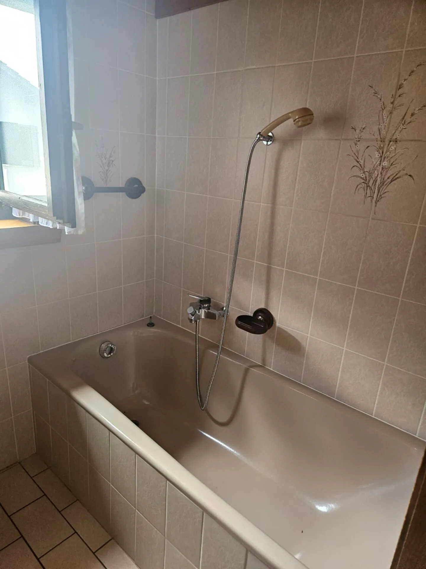 Magnifica casa di 4,5 stanze con giardino e grandi volumi - Foto 23 di 25
