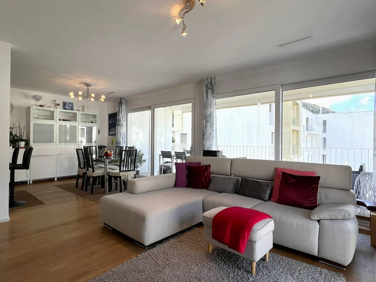 Moderno appartamento 3.5 locali con balcone a Barbengo - Foto 3 di 13
