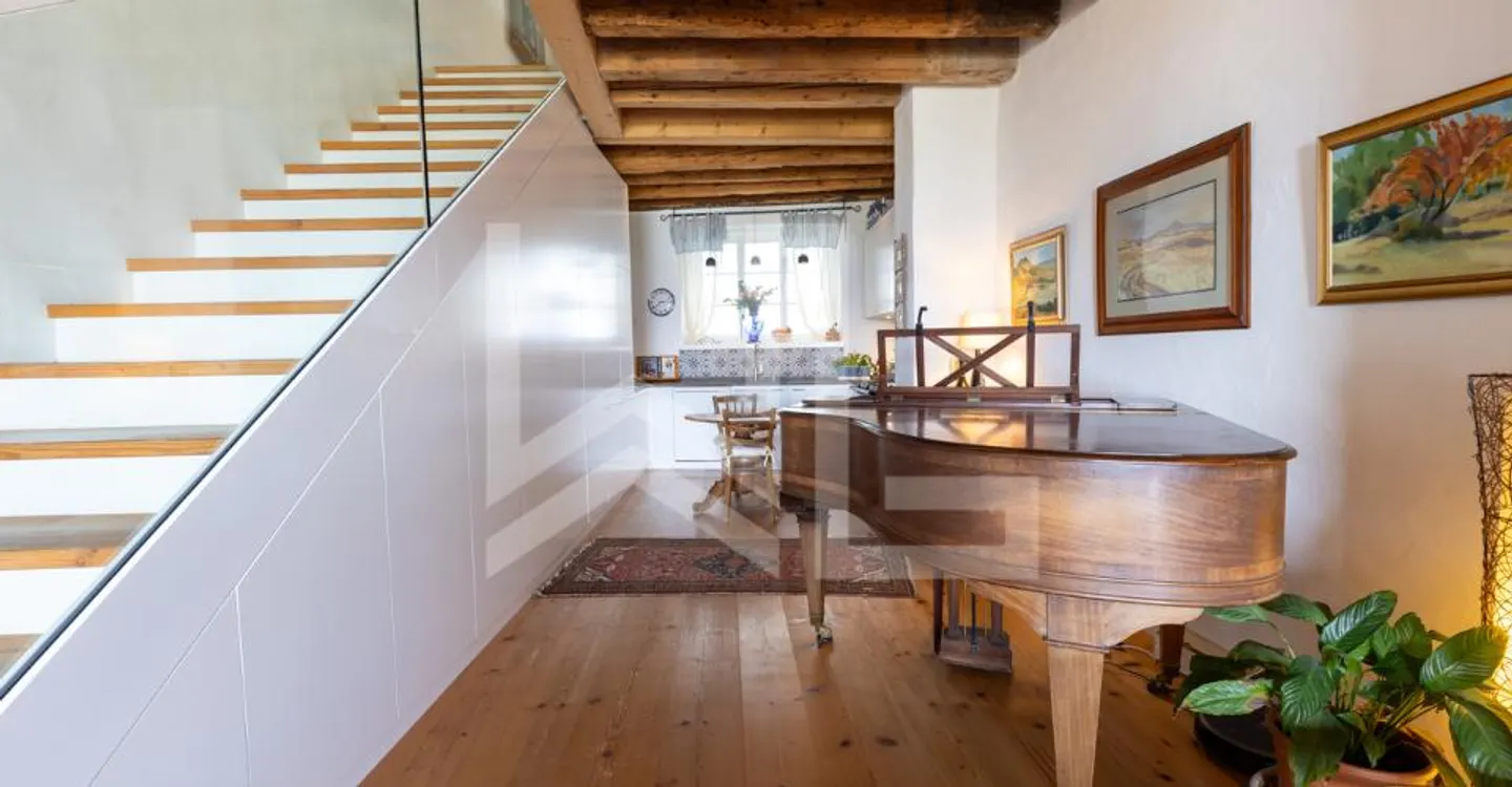 Heartthrob for this charming house - Photo 3 of 12