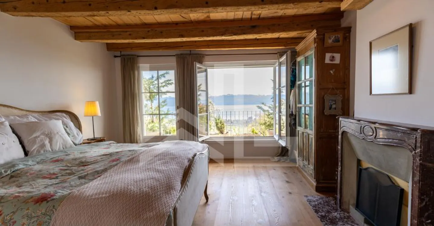 Heartthrob for this charming house - Photo 11 of 12