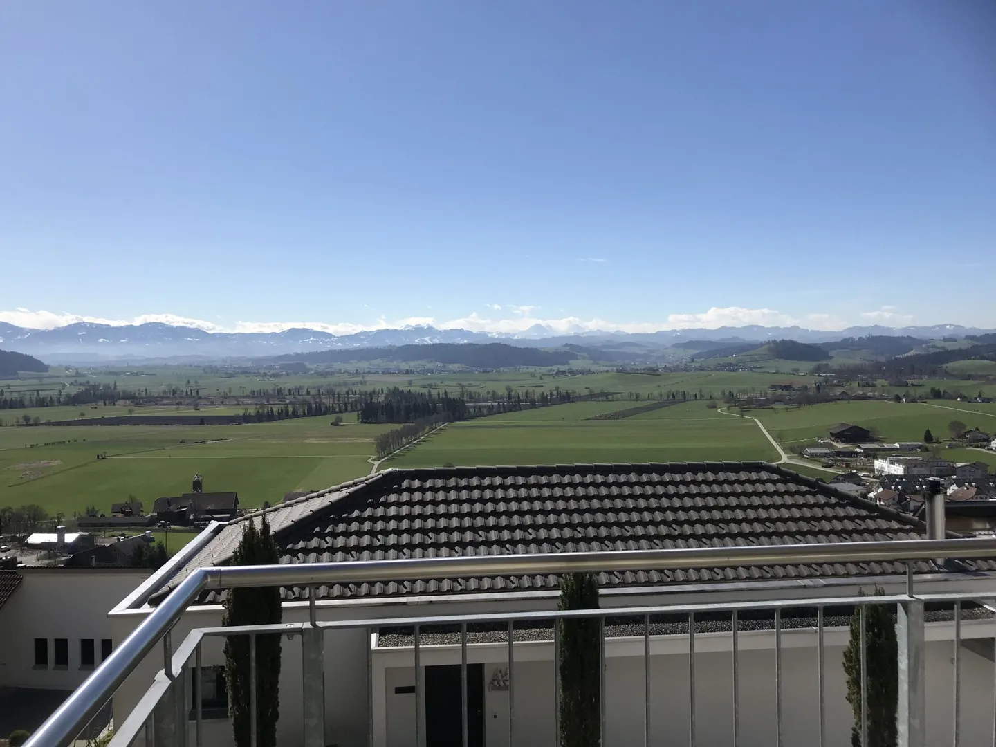 Exklusive Terrassenwohnung mit Bergblick - Foto 1 von 10