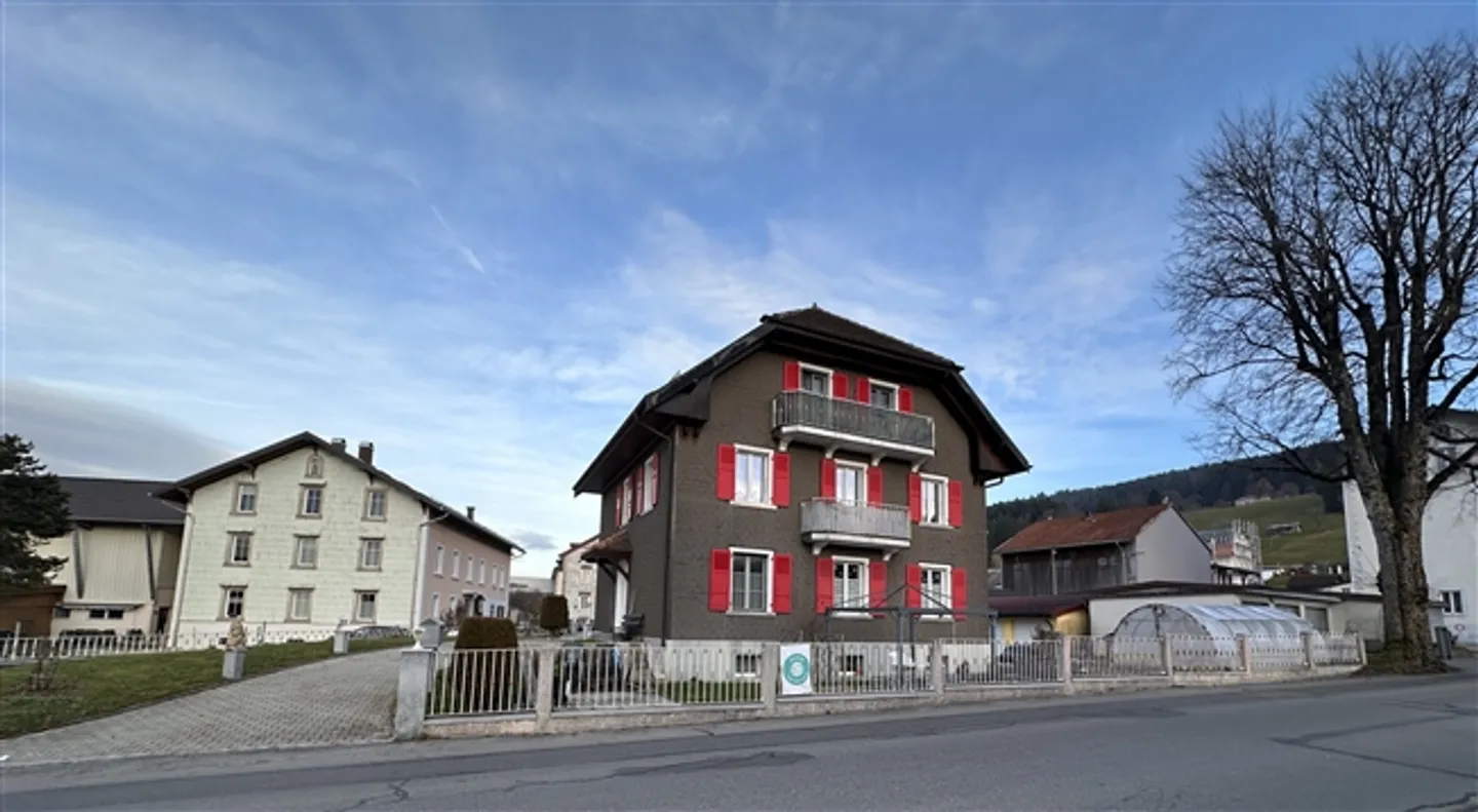 Bâtiment charmant avec 3 appartements - Photo 12 sur 12