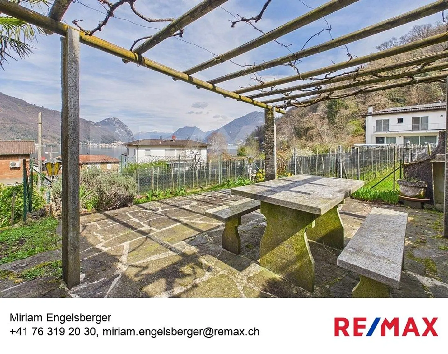 Einfamilienhaus mit Seeblick in Brusino Arsizio - Foto 1 von 13