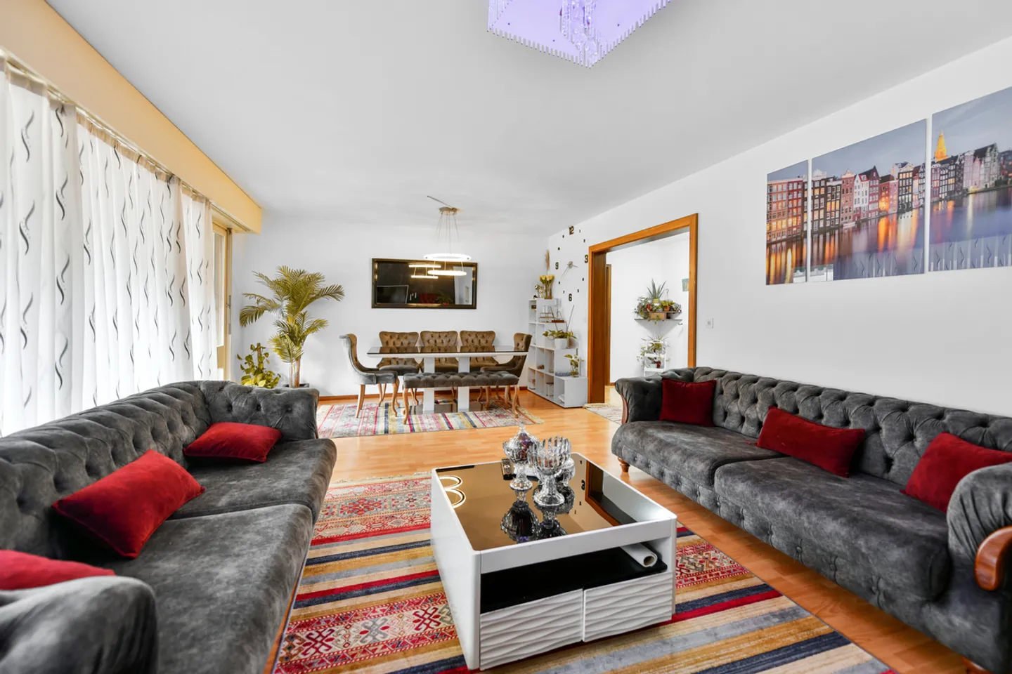 SION - BEL APPARTAMENTO 5.5 STANZE PER INVESTITORI - GARAGE E PARCHEGGIO - Foto 5 di 12
