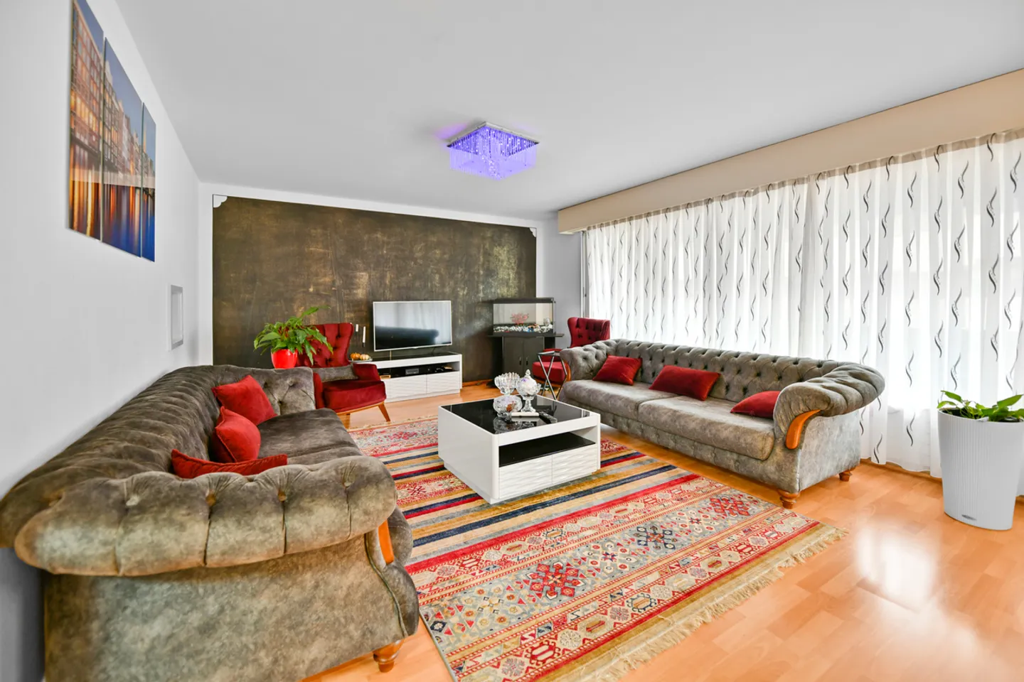 SION - BEL APPARTAMENTO 5.5 STANZE PER INVESTITORI - GARAGE E PARCHEGGIO - Foto 6 di 12