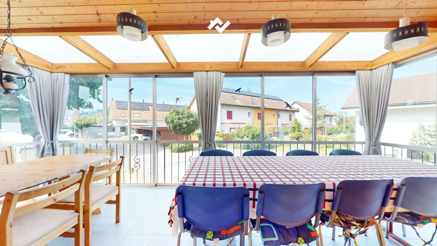 Objet de passion dans un emplacement premium absolu : Chalet avec grand terrain directement sur l'Aare - Photo 5 sur 24