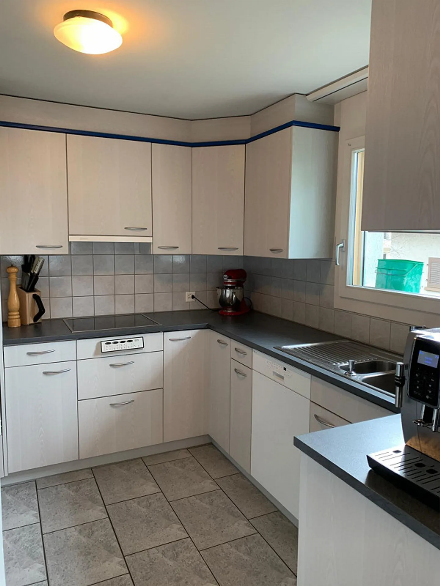 Spacious, sunny 6.5-room maisonette apartment for rent - Photo 2 of 18