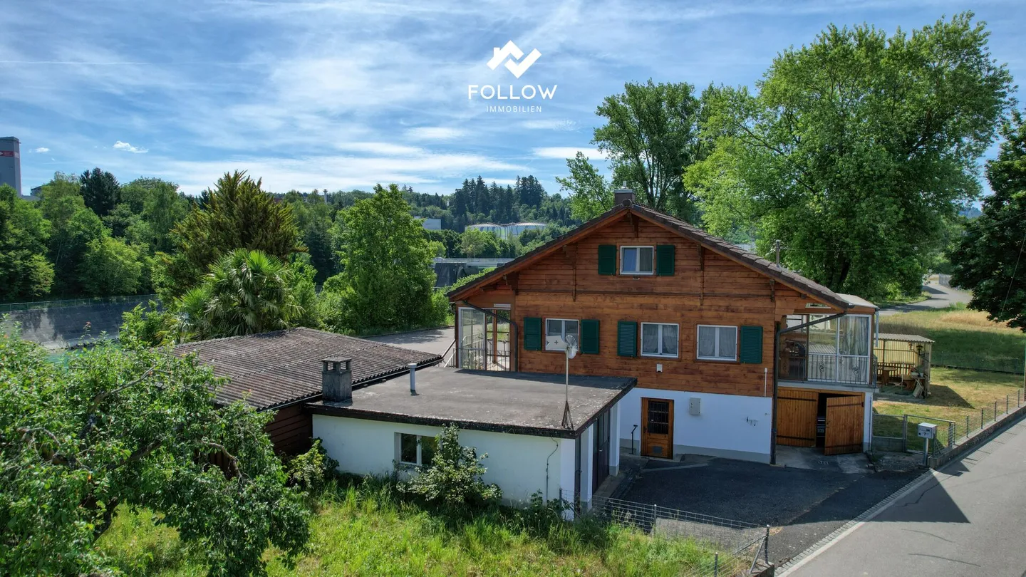 Objet de passion dans un emplacement premium absolu : Chalet avec grand terrain directement sur l'Aare - Photo 13 sur 24