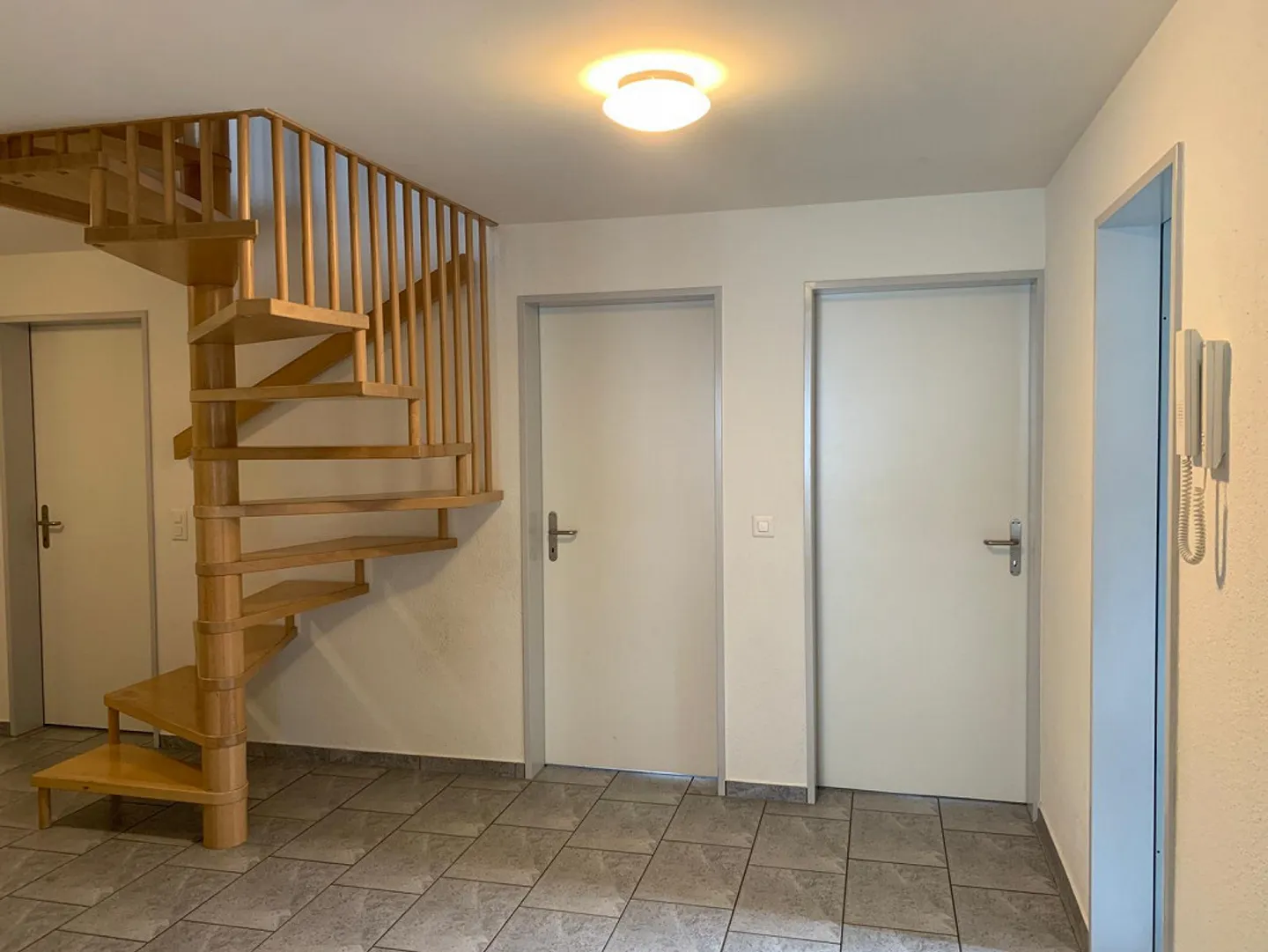 Spacious, sunny 6.5-room maisonette apartment for rent - Photo 8 of 18