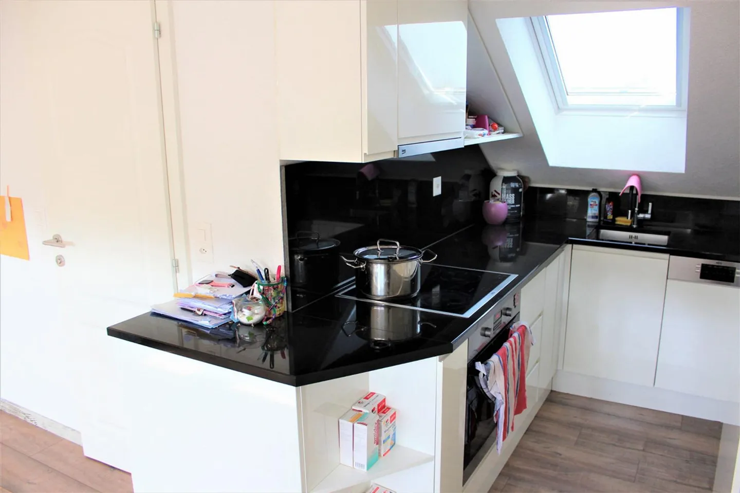 Wide Quarter - Charming 3-Room Apartment - Photo 7 of 10