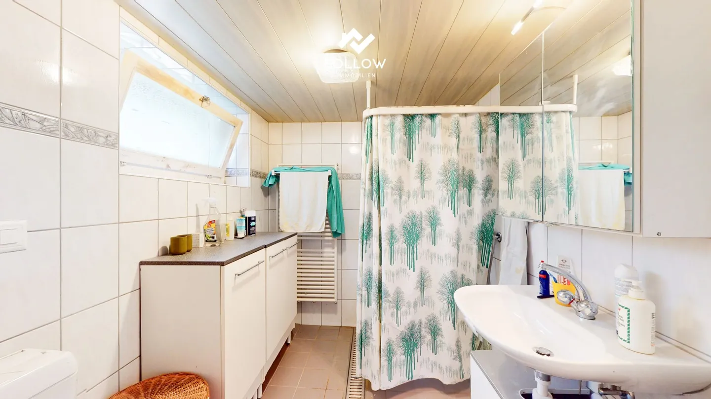 Objet de passion dans un emplacement premium absolu : Chalet avec grand terrain directement sur l'Aare - Photo 18 sur 24