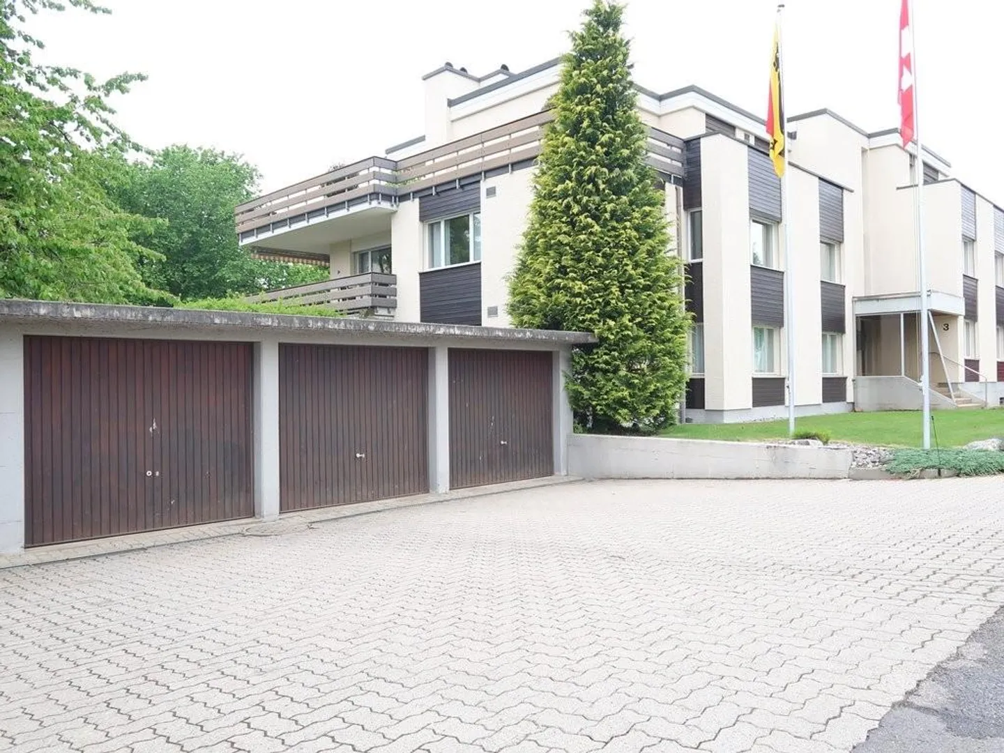 Prima occupazione dopo ristrutturazione: Appartamento attraente di 5,5 stanze - Foto 1 di 11