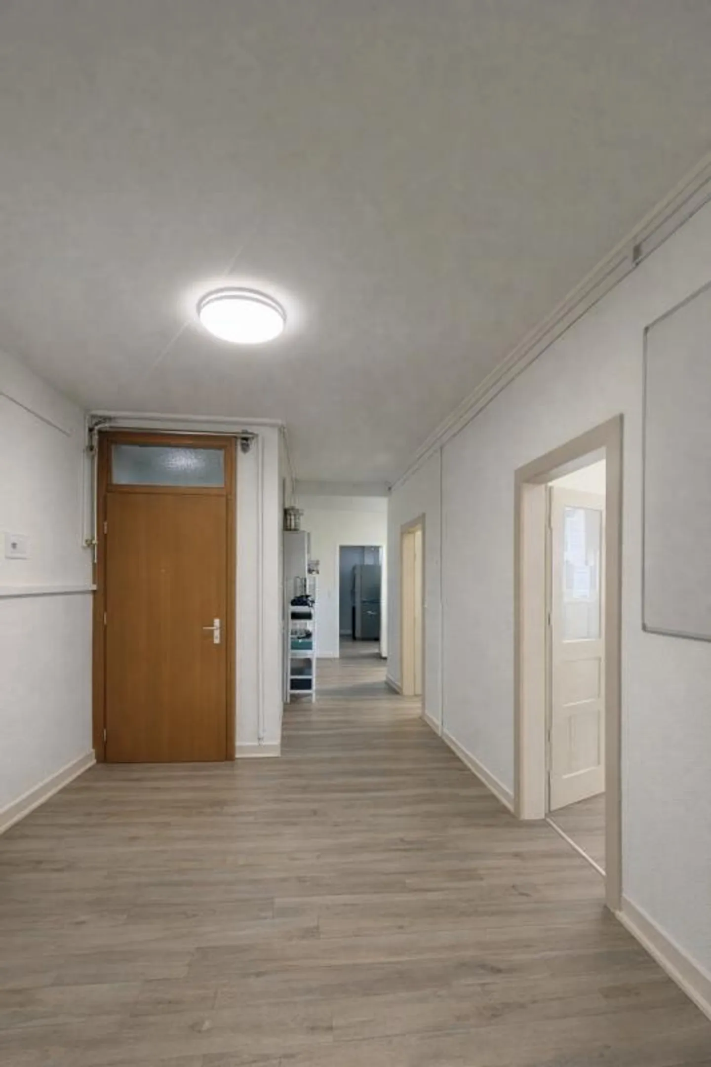 Cozy living in a convenient location - Photo 4 of 9