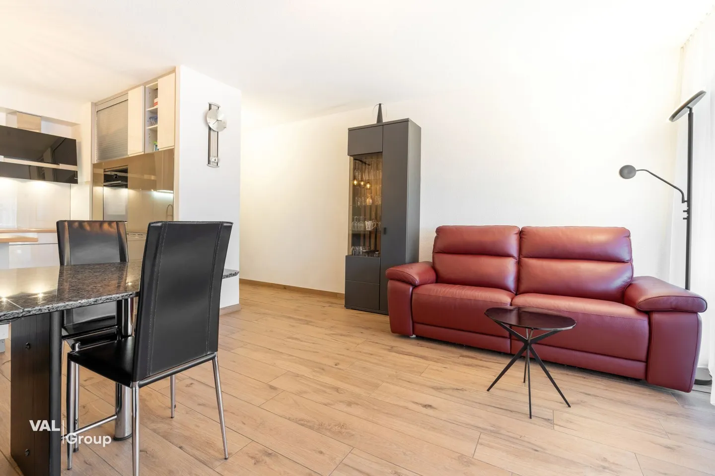 Renovated apartment, secondary residence or investment, garage included - Photo 3 of 10