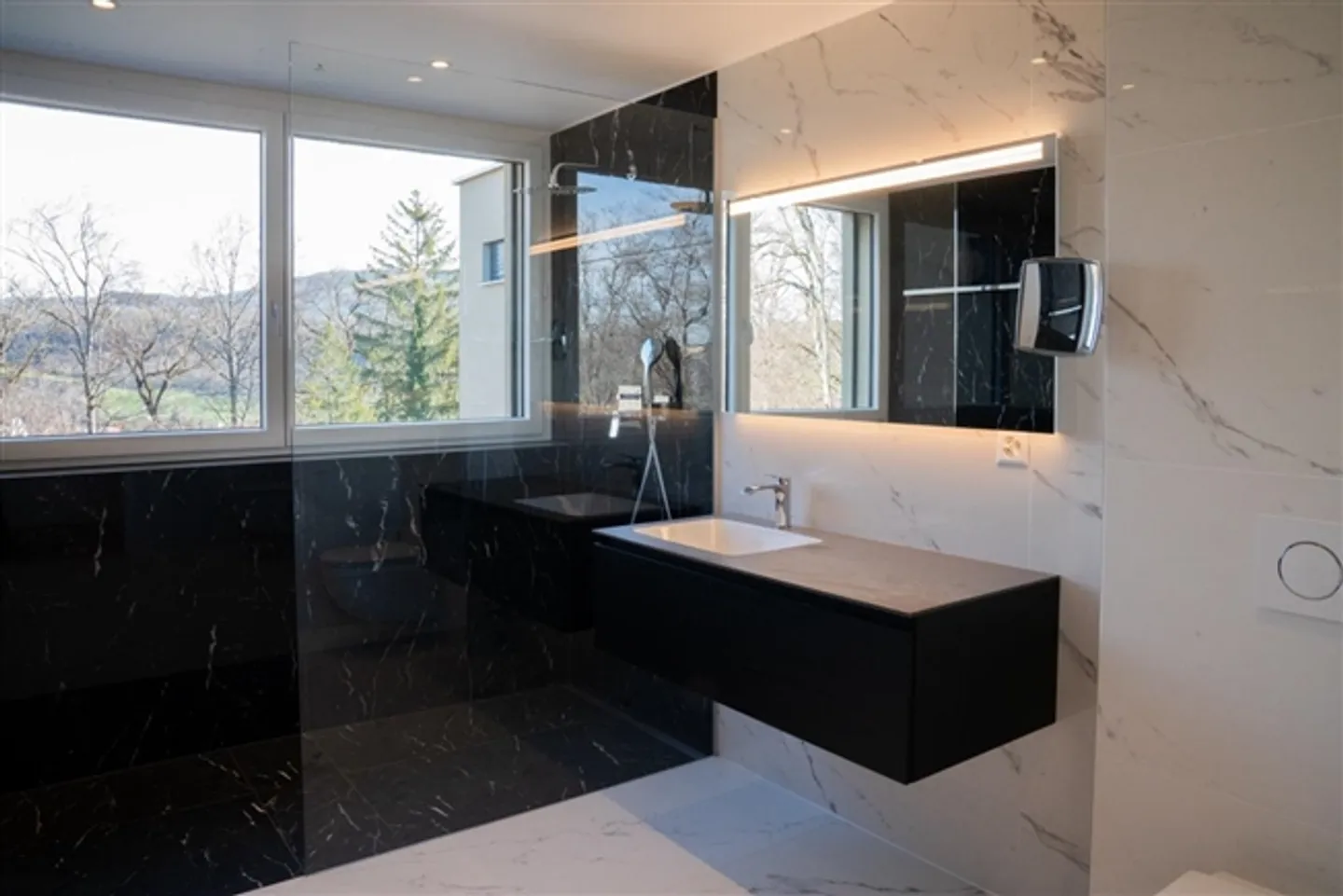 «Wunderschönes 5.5-Zimmer-Penthouse mit aussergewöhnlichem Blick auf den Genfersee» - Foto 4 von 11