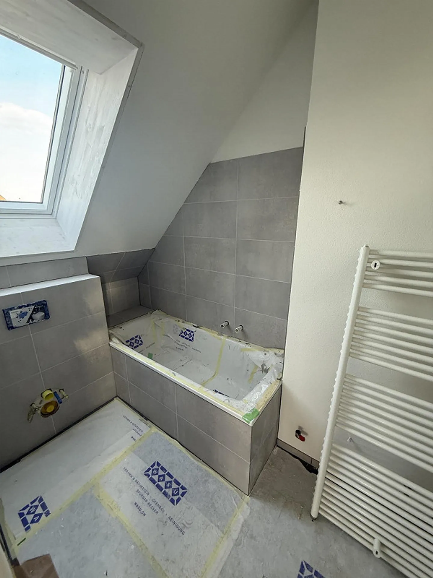 Unique 5.5-room maisonette apartment with high-quality expansion - Photo 10 of 15