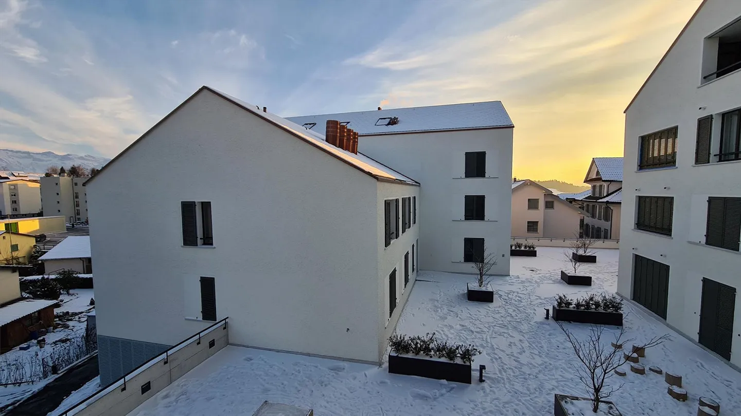 Sunny 3 ½ room apartment with Pilatus view - Photo 2 of 14