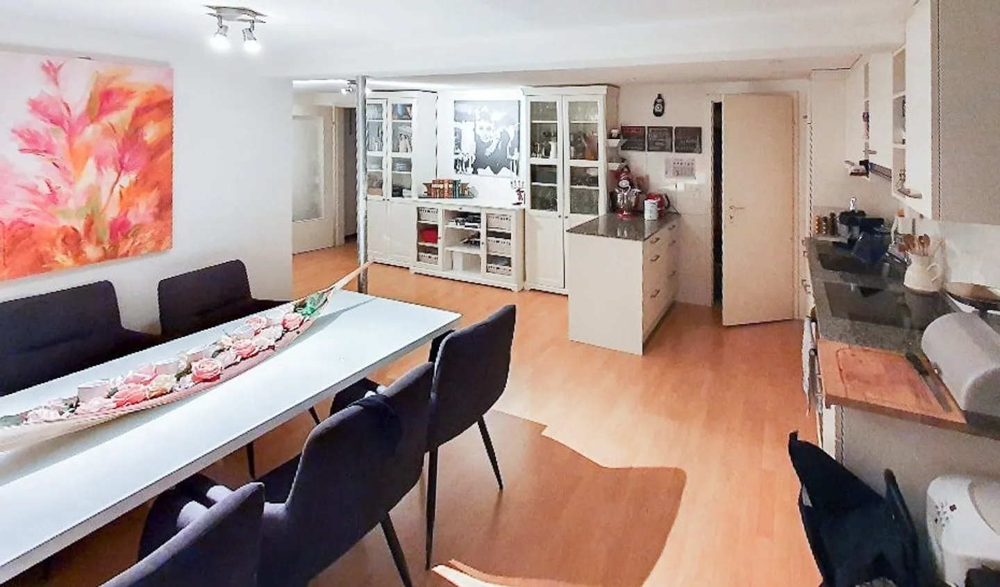 Spacious 2.5-room apartment near the center - Photo 6 of 6