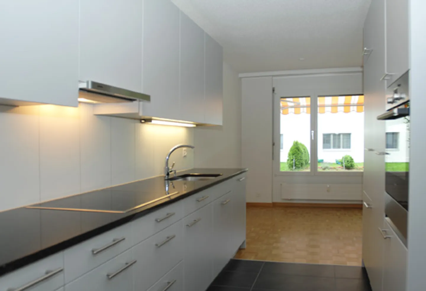 Charmante Wohnung in Grüner Umgebung - Foto 4 von 8