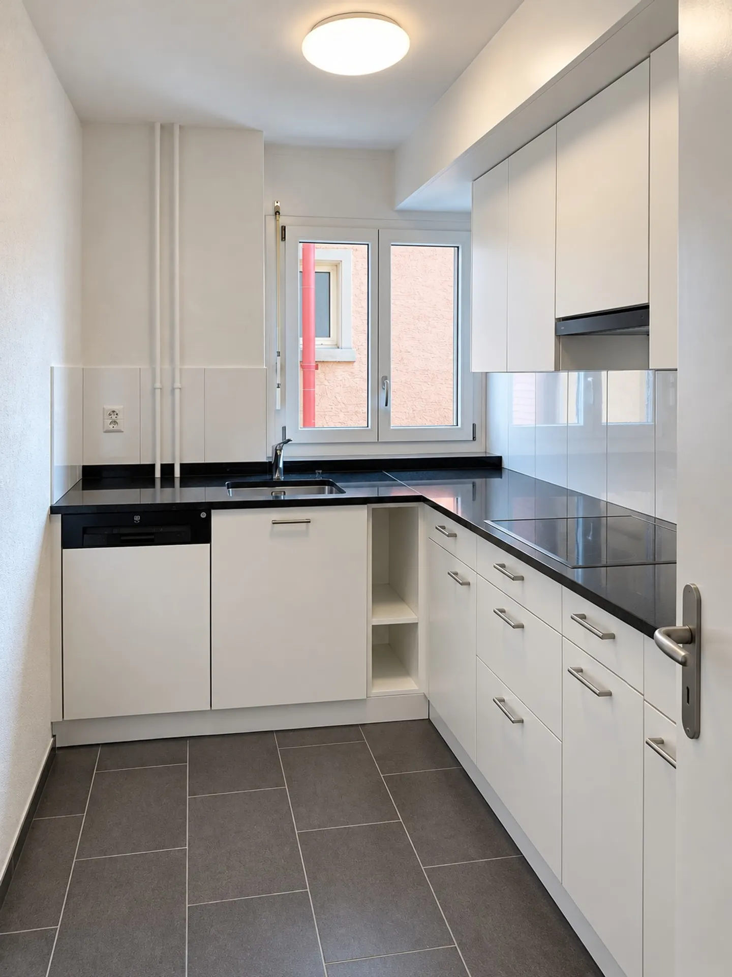 Renovierte Wohnung in Zürich - Foto 3 von 9