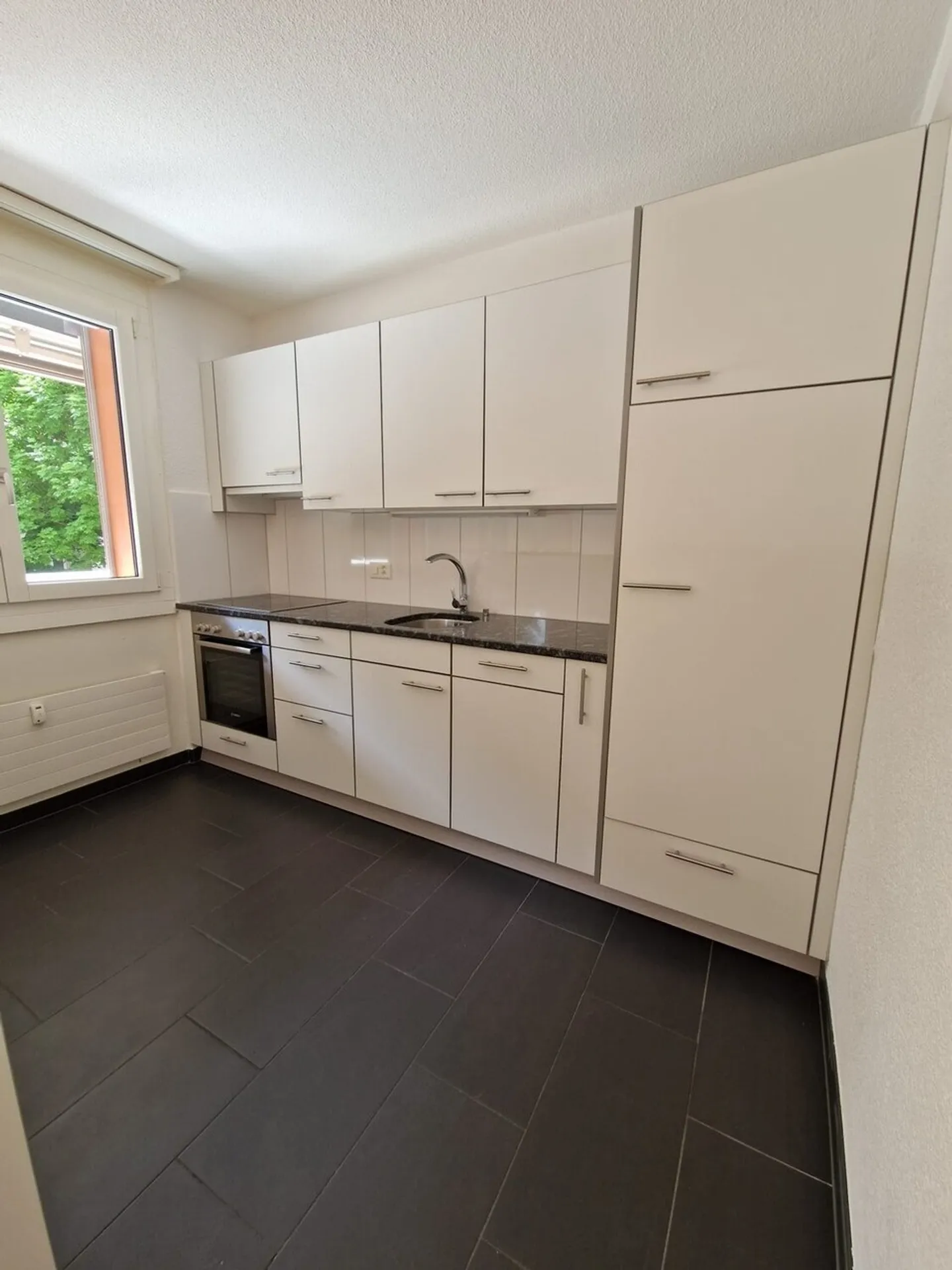 Appartamento moderno e centrale di 3,5 stanze di 70 m² al 1° piano - Foto 3 di 9