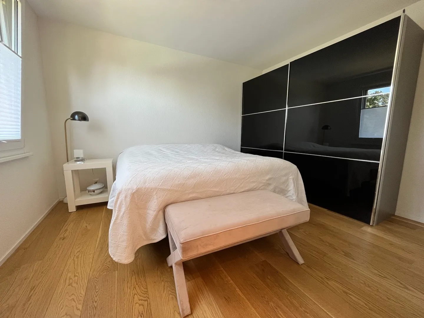 Luxury Apartment in Tranquil Setting - Photo 5 of 12