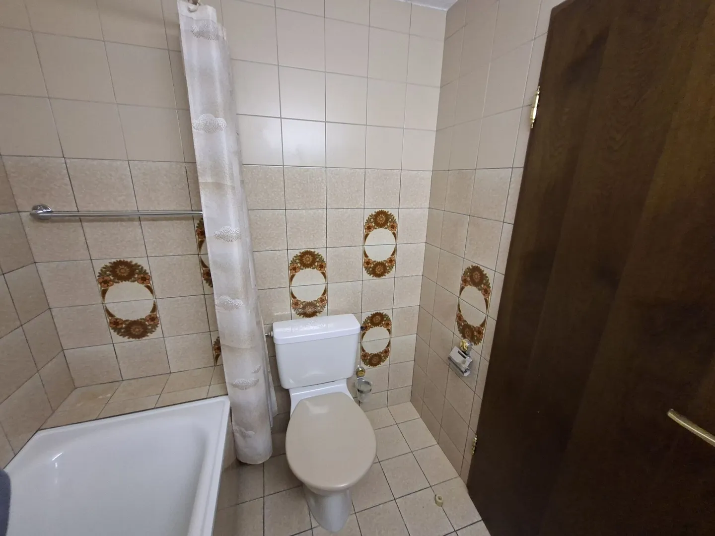 Attraktive 4.5-Zimmer-Wohnung mit Cheminée, grossem Sitzplatz und Doppelgarage - Photo 7 sur 13