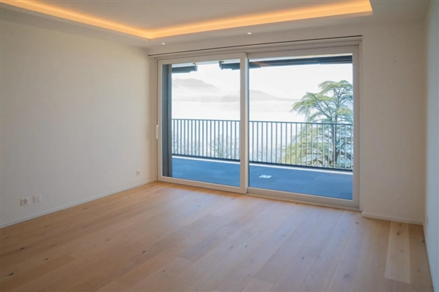 «Wunderschönes 5.5-Zimmer-Penthouse mit aussergewöhnlichem Blick auf den Genfersee» - Foto 9 von 11