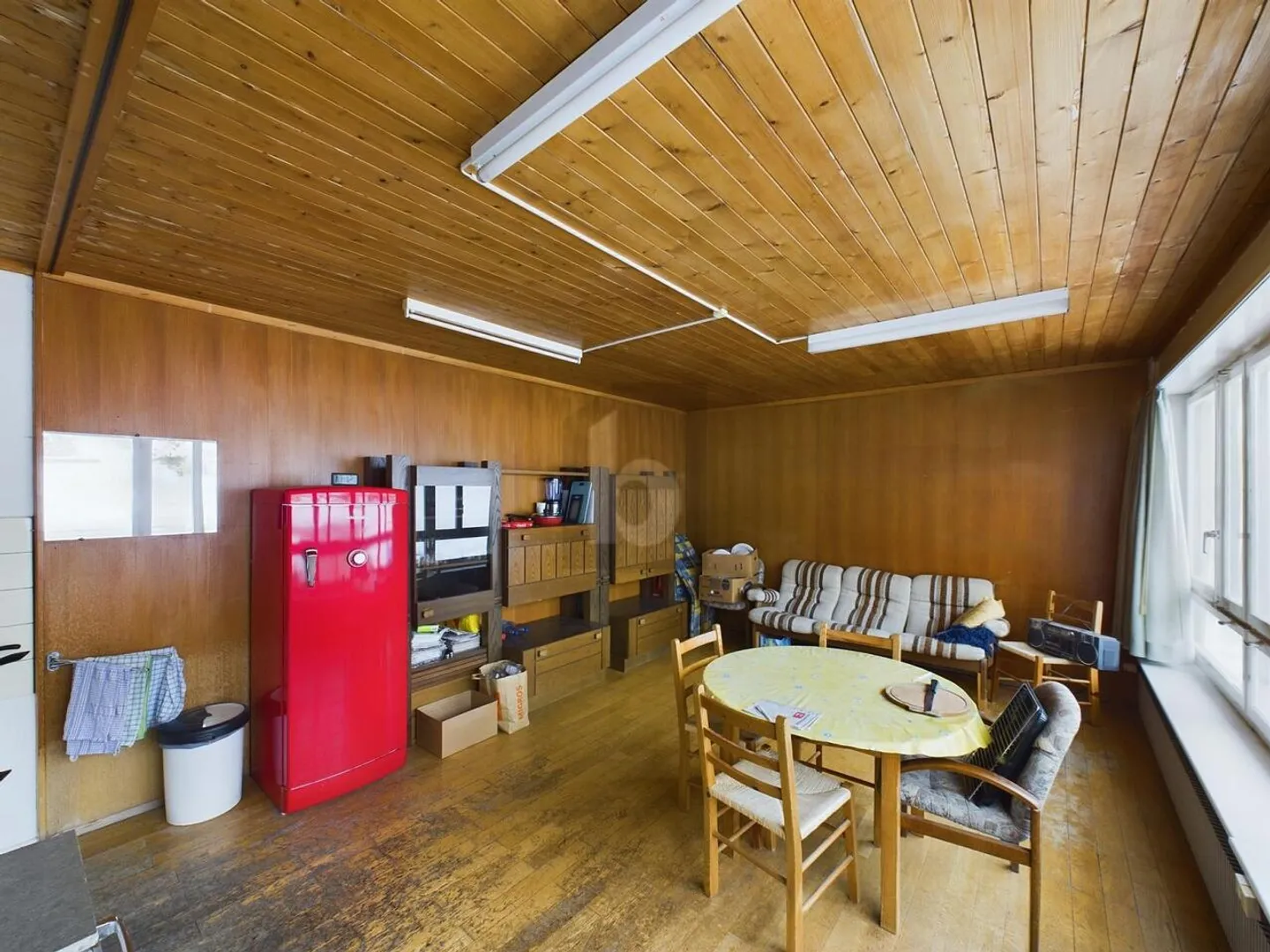 VERSATILE AND CENTRAL - Photo 3 of 6