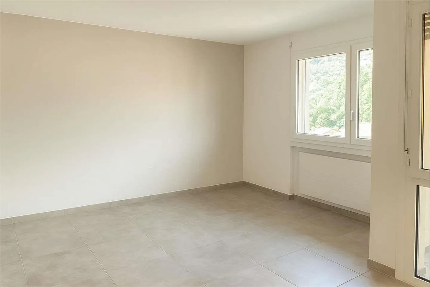 Elegante appartamento di 4,5 stanze completamente ristrutturato con balcone - Foto 5 di 6