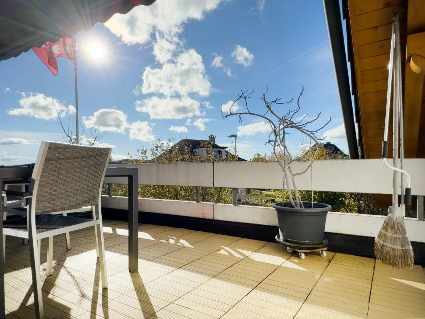 Ampio appartamento con galleria di 5,5 stanze con balcone soleggiato - Foto 7 di 26