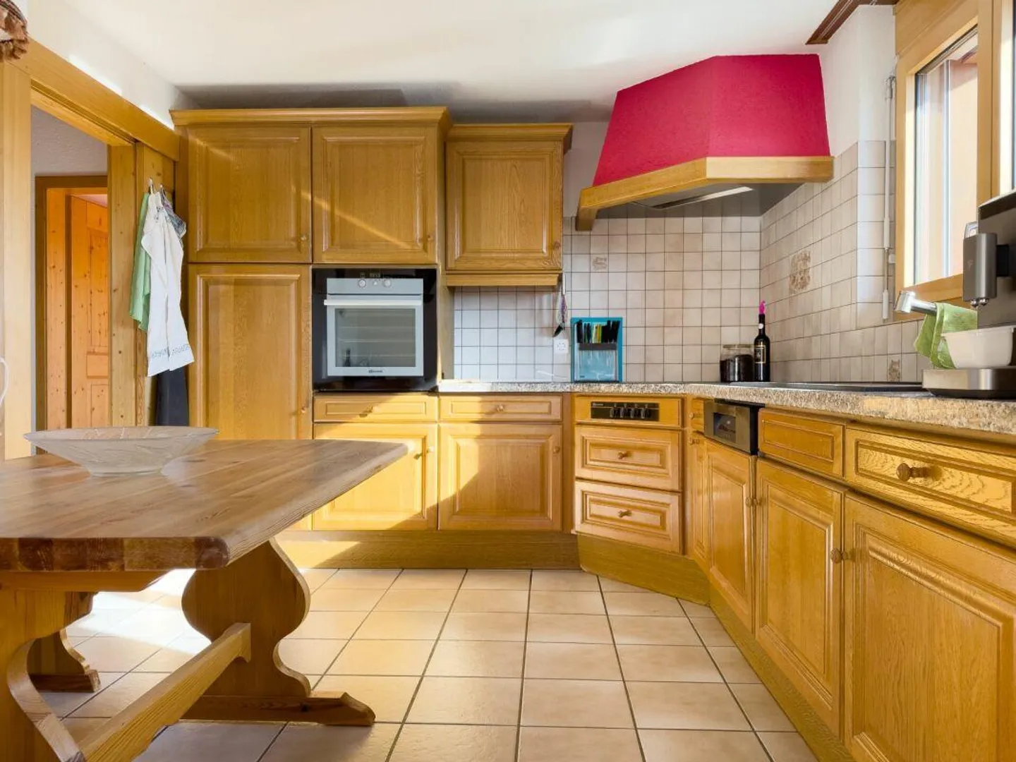 Ampio appartamento con galleria di 5,5 stanze con balcone soleggiato - Foto 15 di 26